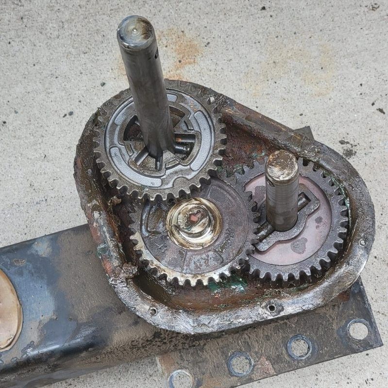 Opened trailer landing gear gearbox during repair