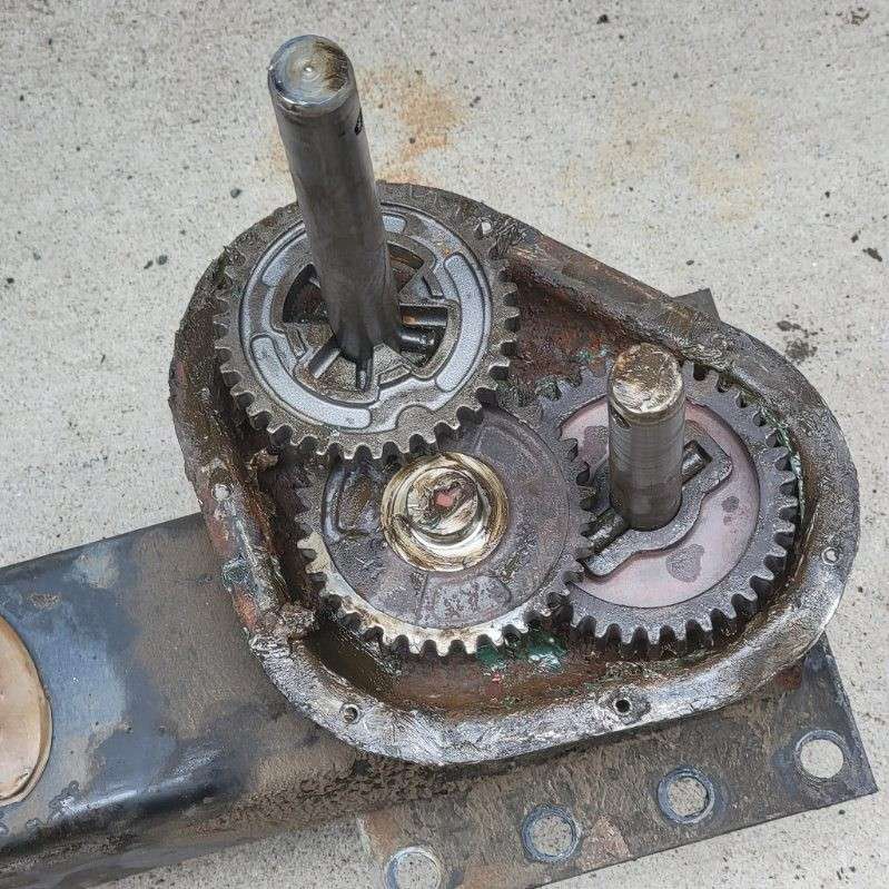 Opened trailer landing gear gearbox during repair
